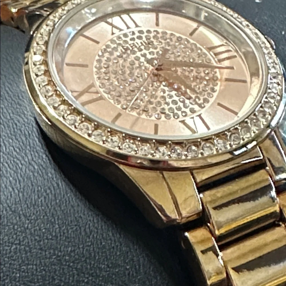 Relic ZR12178 Crystal Accent Dial Stainless Steel Rose Gold Quartz Watch